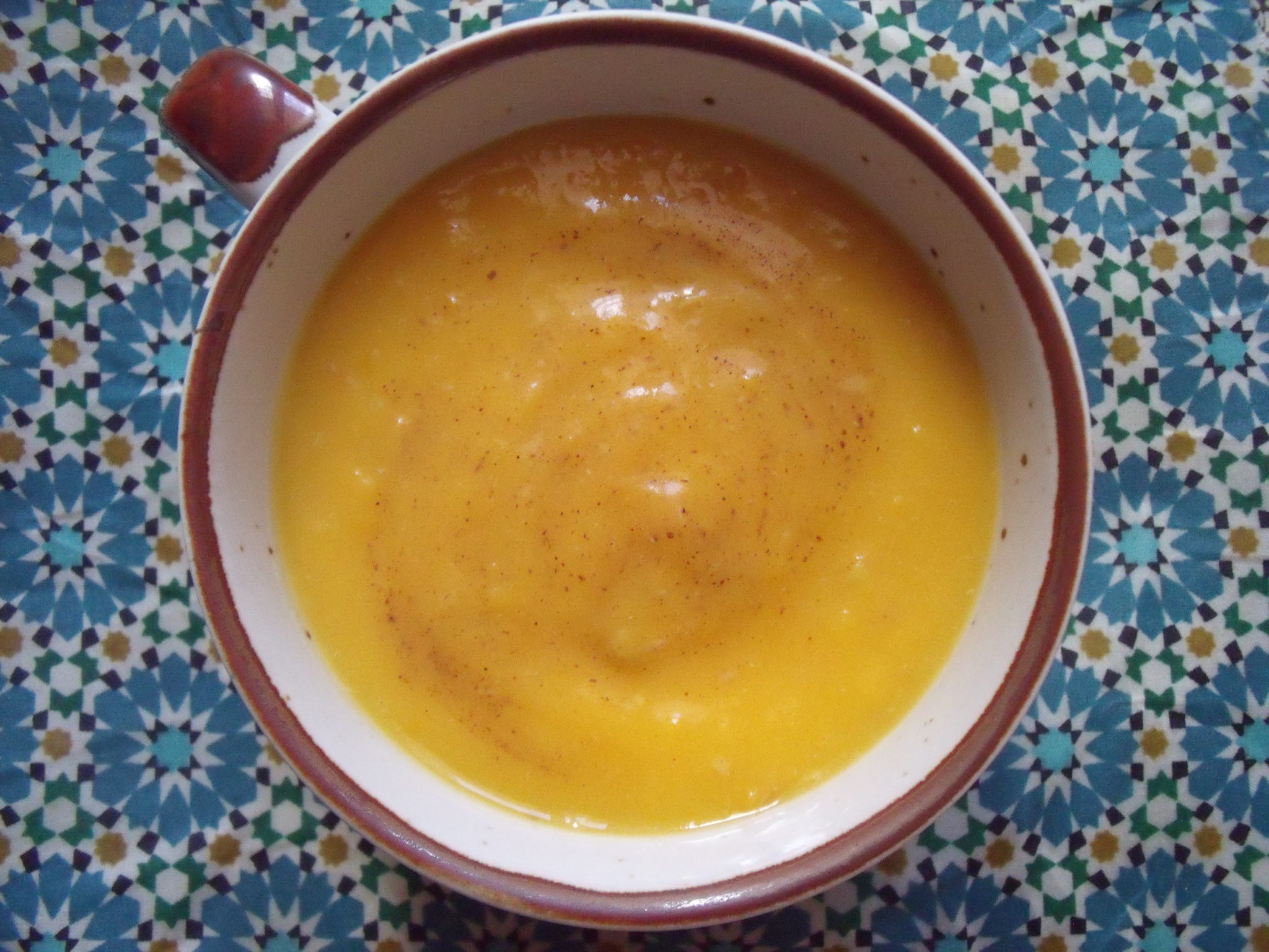 Velouté de butternut à la annelle