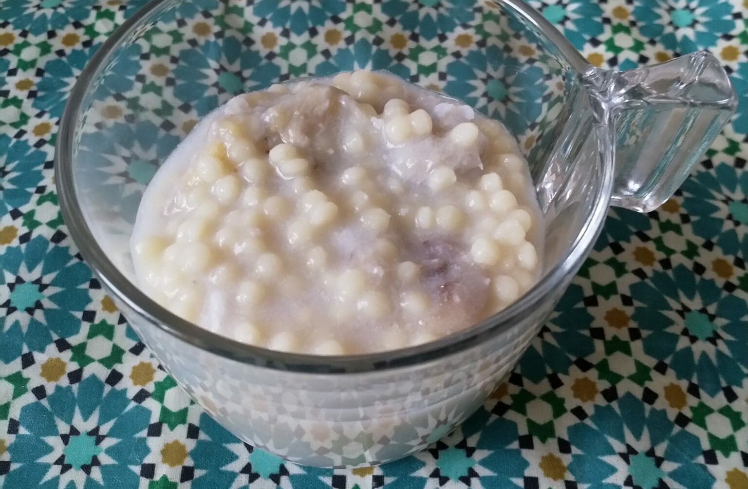 Bananes et perles de tapioca au lait de coco